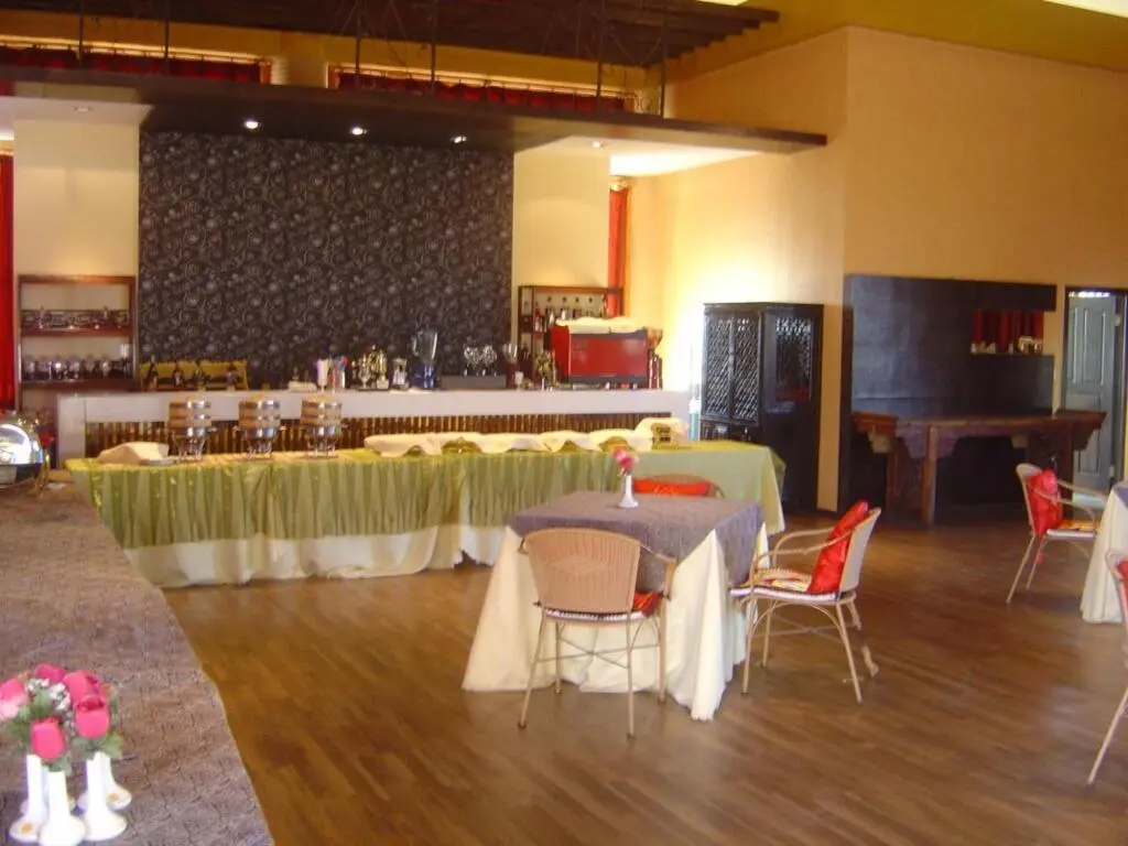 Цзюцюань: The Silk Road Dunhuang Hotel