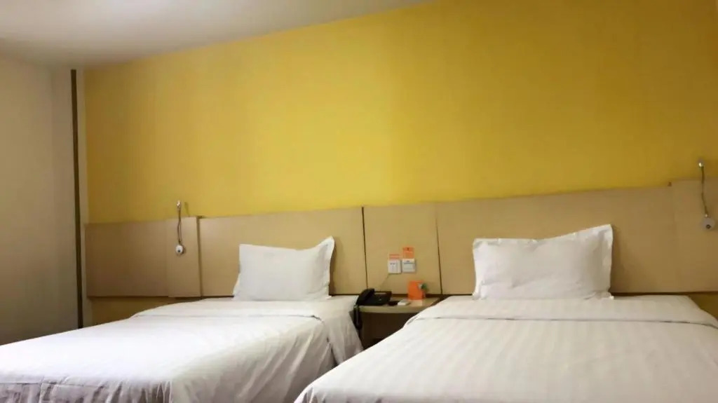 Чжанцзяцзе: 7Days Inn Zhangjiajie Huilong Road Pedestrian Street 2nd Branch