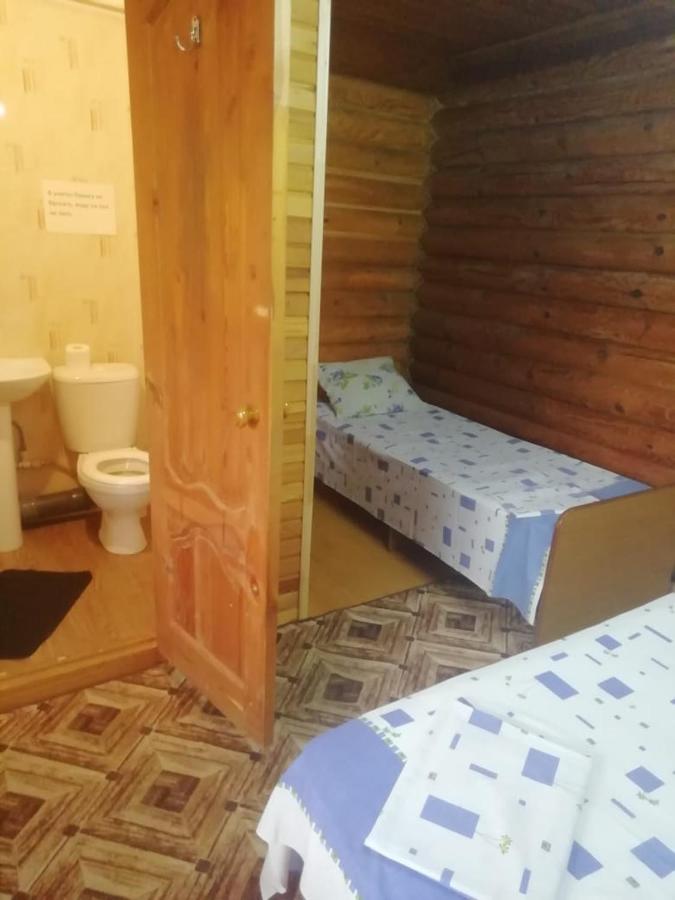 Геленджик: Гостевой дом СемьЯ
