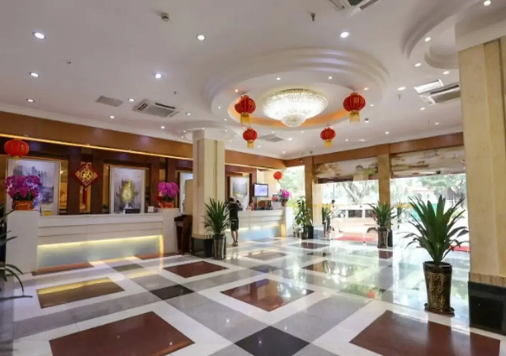 Dongcheng Hotel — фото 1