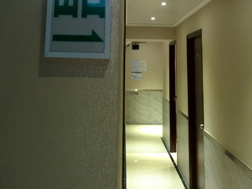 Гонконг: LEO Inn Hong Kong