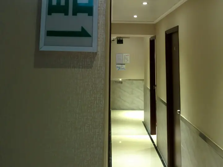 Гонконг: LEO Inn Hong Kong
