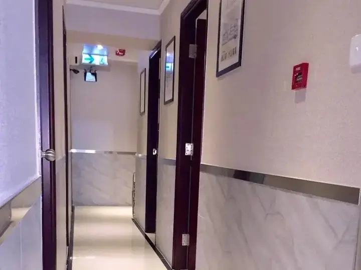 Гонконг: LEO Inn Hong Kong