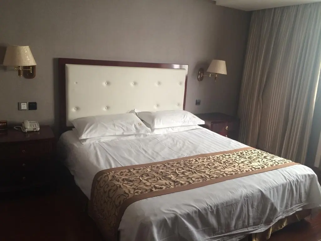 Урумчи: Kashgar International Hotel (South Railway Station, Trade City)