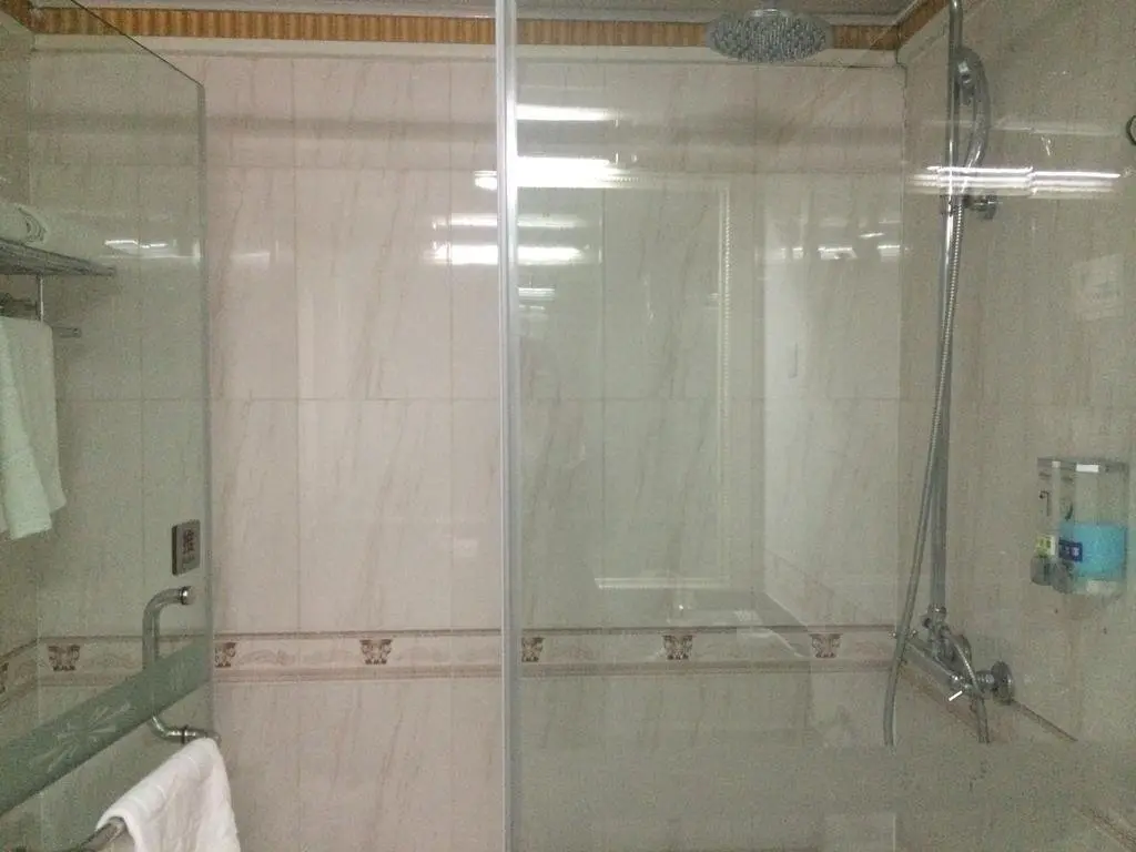 Урумчи: Kashgar International Hotel (South Railway Station, Trade City)