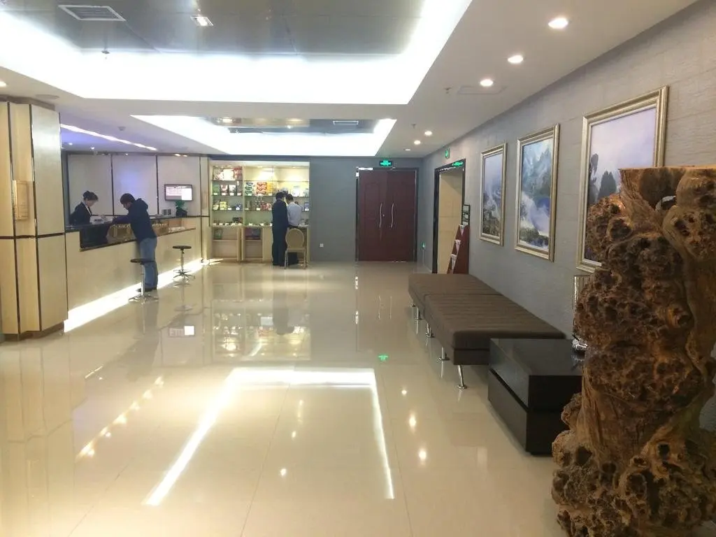 Урумчи: Kashgar International Hotel (South Railway Station, Trade City)