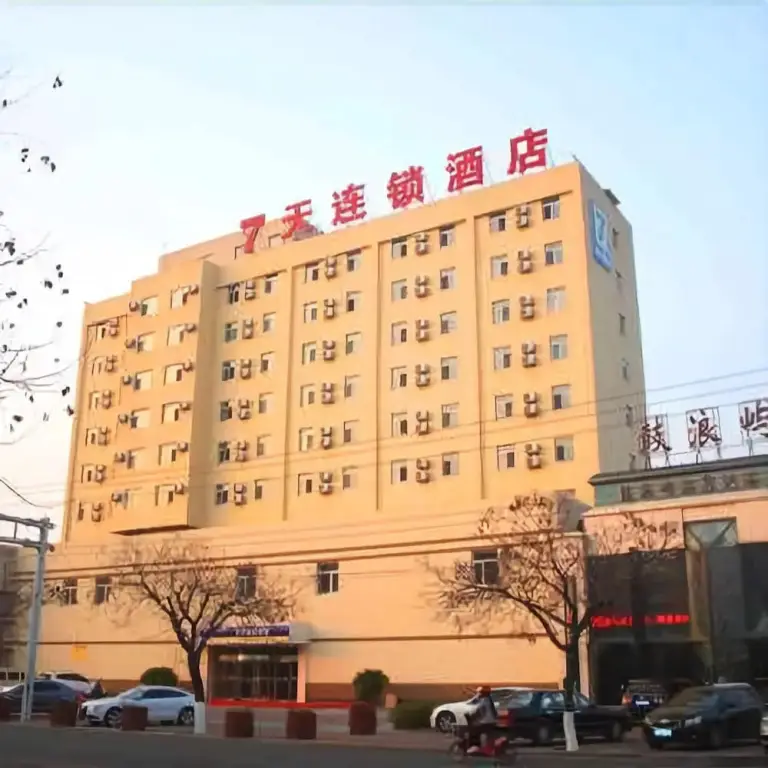 7 Days Inn — фото 1