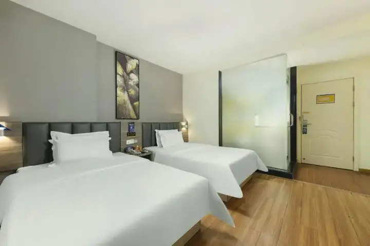Дунгуань: 7 Days Inn