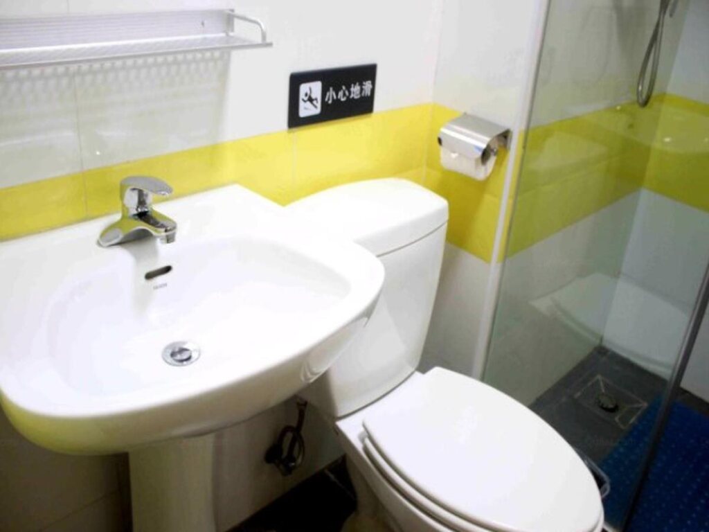 Чэньчжоу: 7Days Inn Zixing Dongjianghu