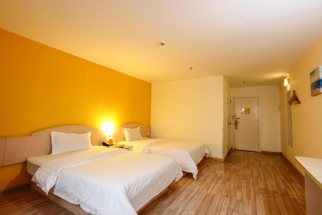 Гуанчжоу: 7 Days Inn Guangzhou Shijing Jinbi Xincheng