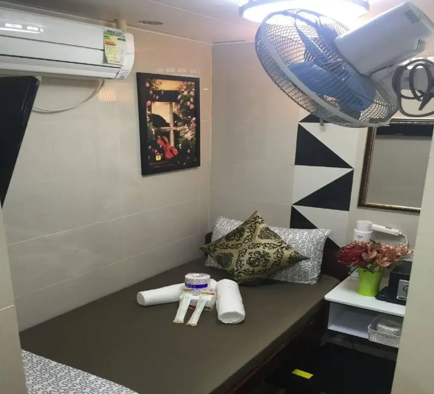 Гонконг: Skycity Hostel