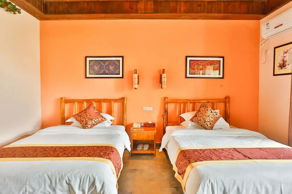 Яншо: Yangshuo River Lodge