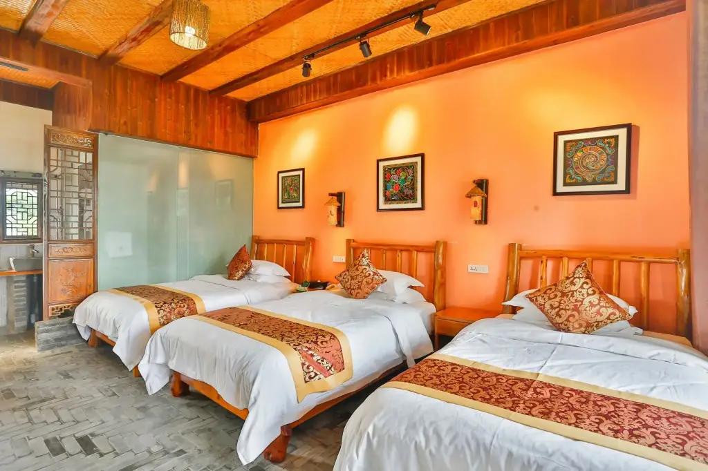 Яншо: Yangshuo River Lodge