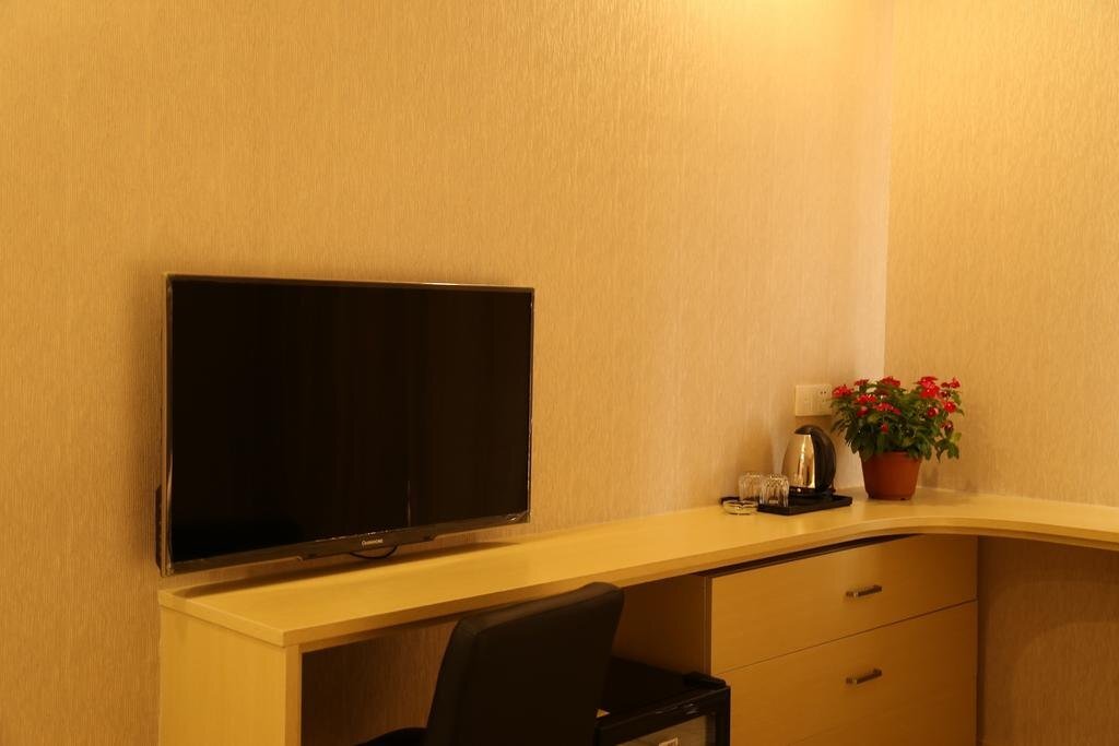 Ge Shen Holiday Inn — фото 1