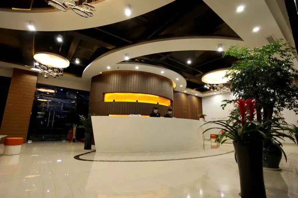 Ge Shen Holiday Inn — фото 1