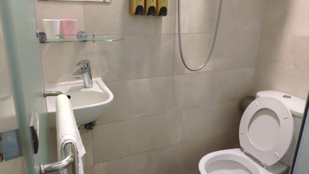 Гонконг: Celltronik Hostel