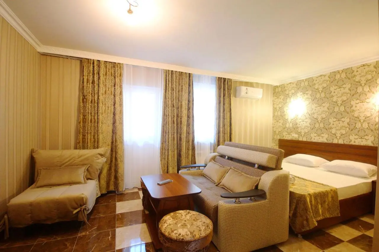 Красная Поляна: Guest House Oleandr