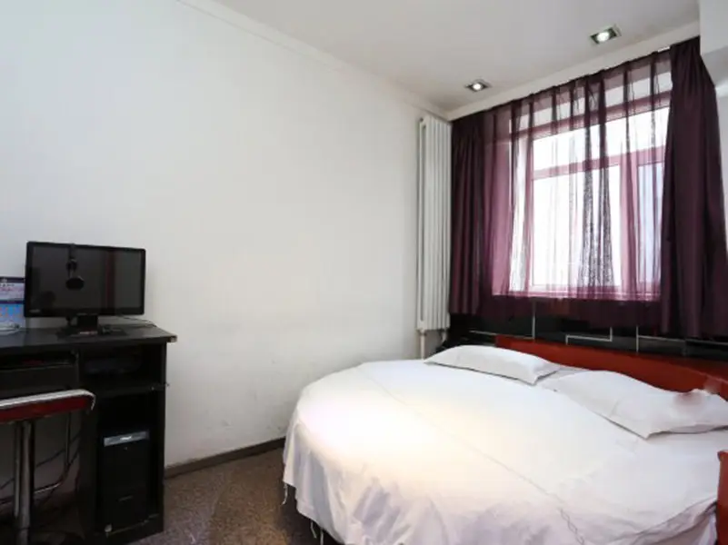 Харбин: JI Hotel