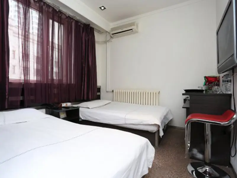 Харбин: JI Hotel