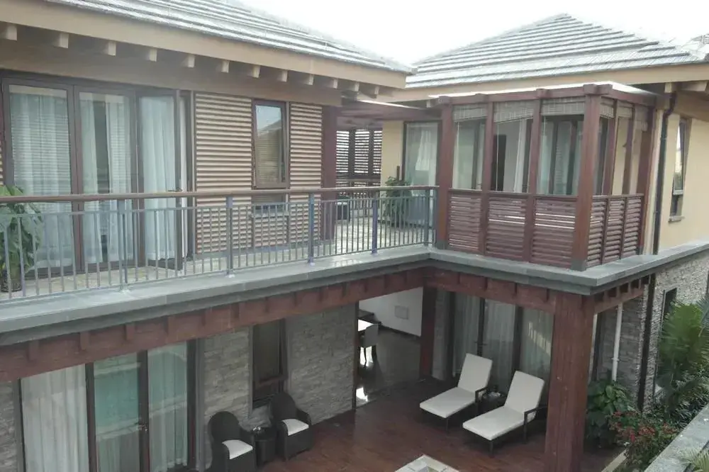 Баотин: Hainan Mount Qixian Tang Hotel