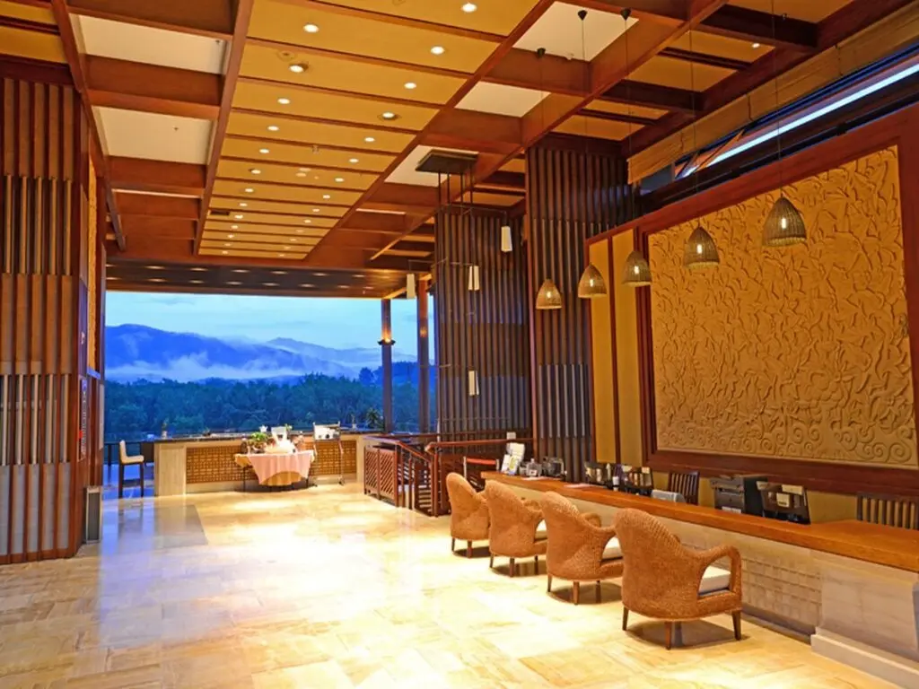 Баотин: Hainan Mount Qixian Tang Hotel