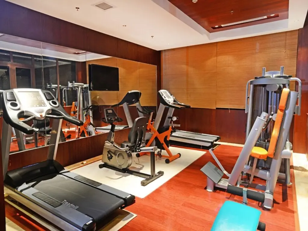 Баотин: Hainan Mount Qixian Tang Hotel