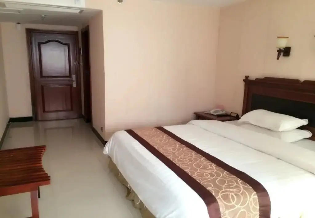 Гуанчжоу: Li Wan Hotel Guangzhou Airport Branch