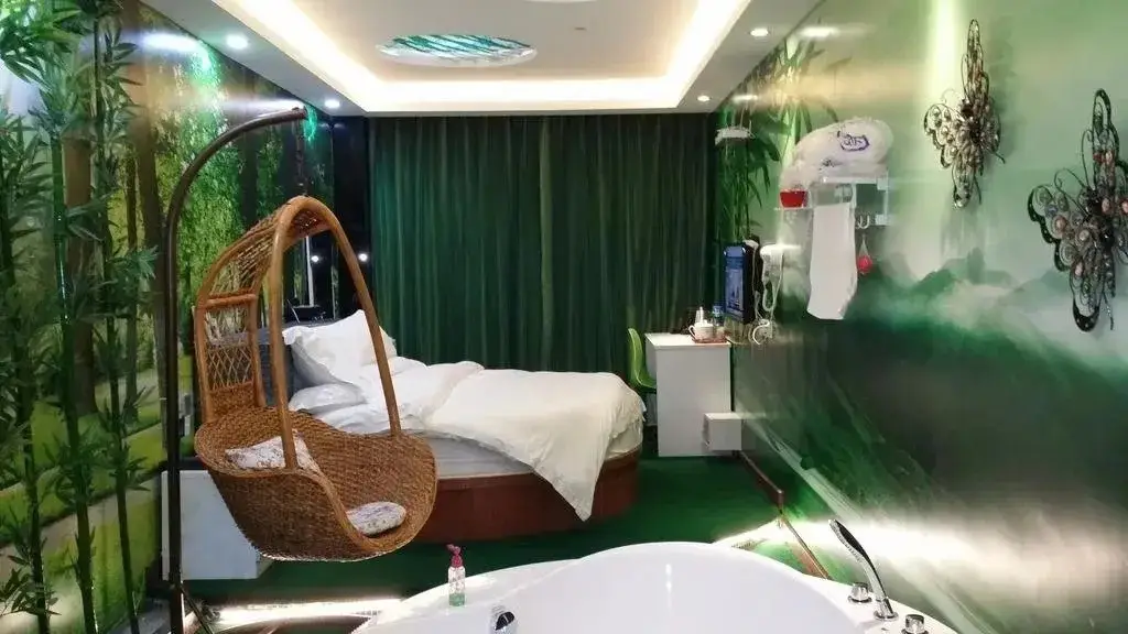 Гуанчжоу: Theme Was Love Hotel Baiyun Road Branch