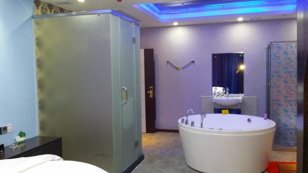 Гуанчжоу: Theme Was Love Hotel Baiyun Road Branch