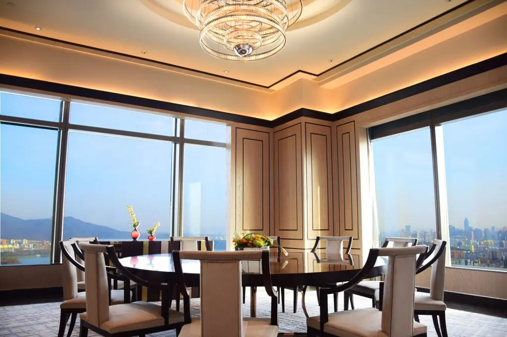 Нанкин: Shangri-La Nanjing