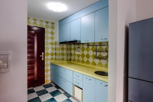 Шэньчжэнь: Shenzhen Reeger Apartment
