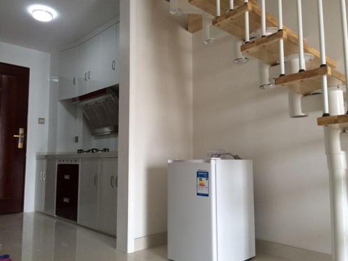 Шэньчжэнь: Shenzhen Reeger Apartment