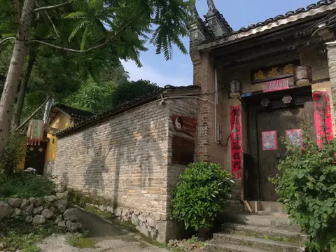 Yangshuo Loong Old House — фото 1