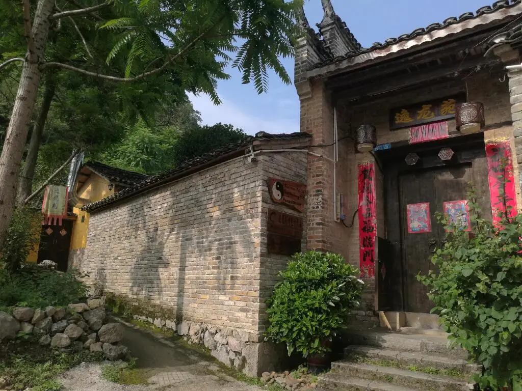 Yangshuo Loong Old House — фото 1