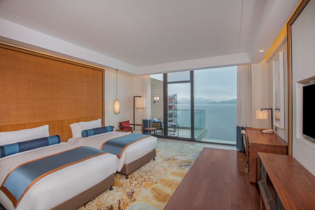 Crowne Plaza Huangshan Taiping Lake — фото 1