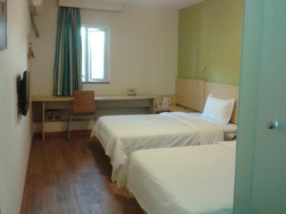 Гуанчжоу: 7Days Inn Guangzhou Xintang Jeans Mall Branch