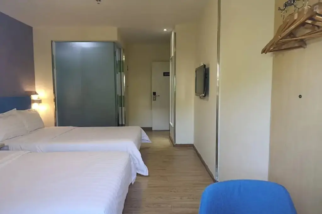 Чжухай: 7 Days Inn Zhuhai North Railway Station Jinding Shop