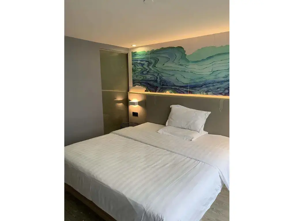 Гуанчжоу: Life Hotel (Ouzhuang Metro Station)