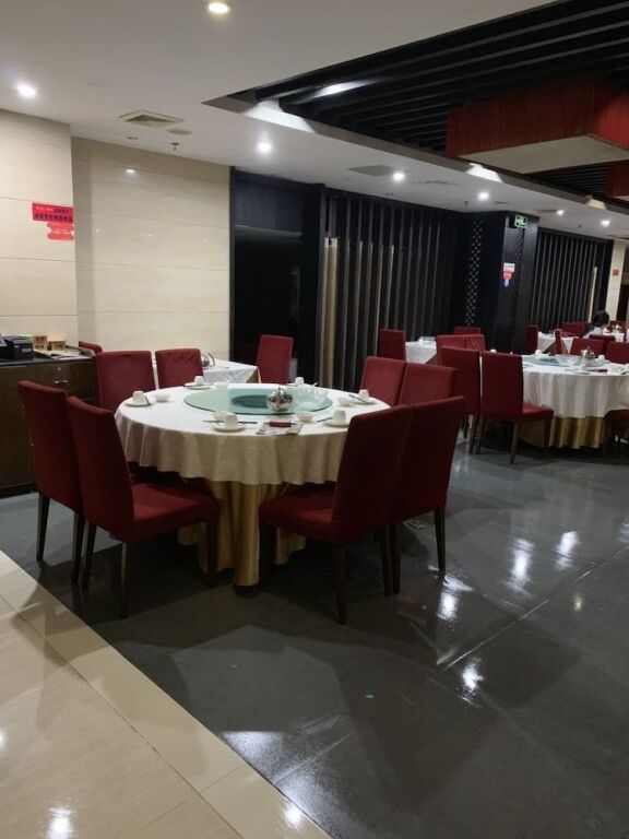 Гуанчжоу: Life Hotel (Ouzhuang Metro Station)