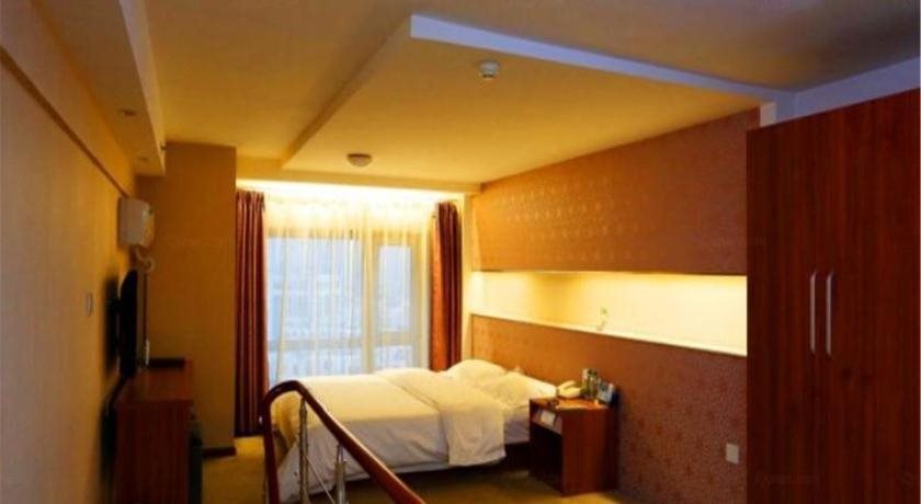 TA9 Rengency Fiesta Holiday Hotel — фото 1