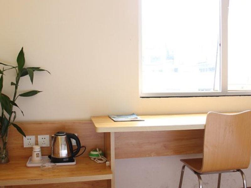 Чэнду: 7Days Inn North Railway Station Wanda Square