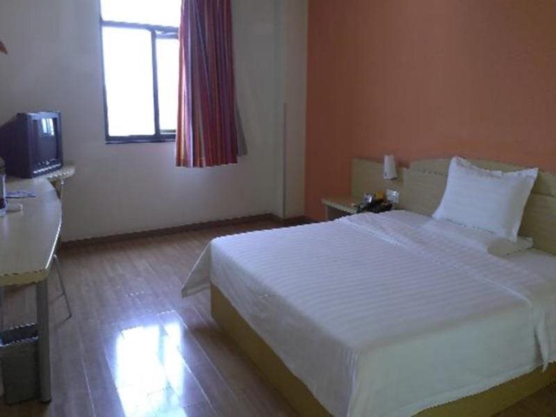 Чэнду: 7 Days Inn Dujiang Yan