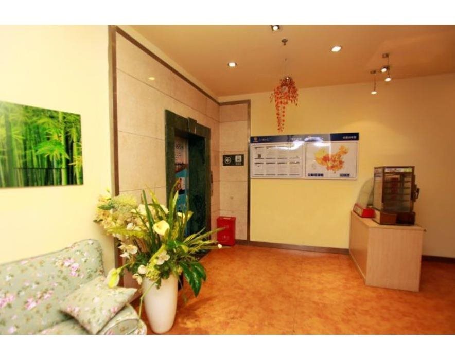 Чэнду: 7 Days Inn Chengdu Jinsha Yizhi