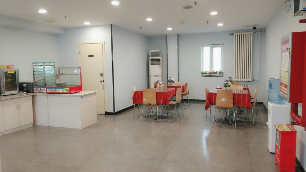 Циндао: 7 Days Premium·Qingdao Xianggang Zhong Road Zhiquan Road Metro Station