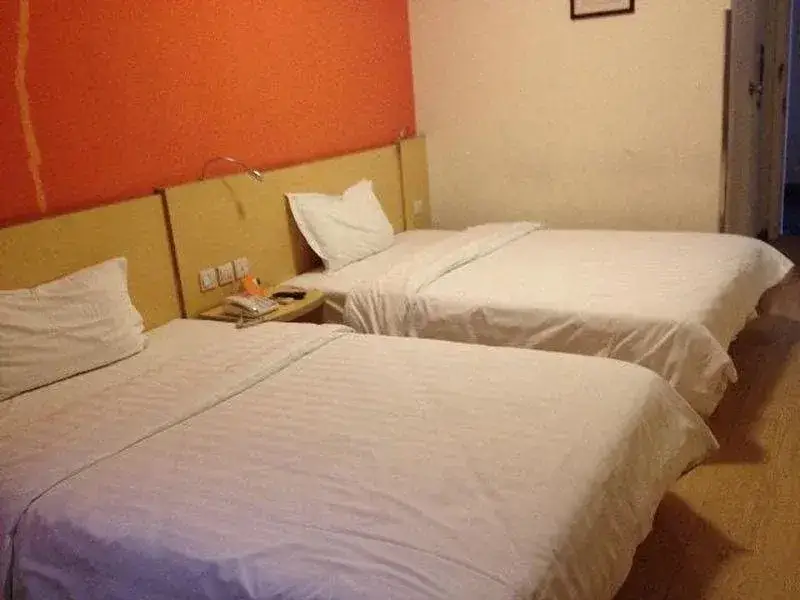 Циндао: 7 Days Inn Qingdao Beer Street