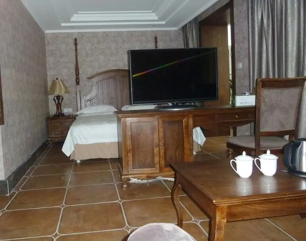 Wansheng Holiday Hotel — фото 1