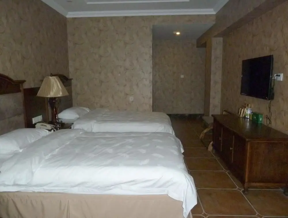 Харбин: Wansheng Holiday Hotel