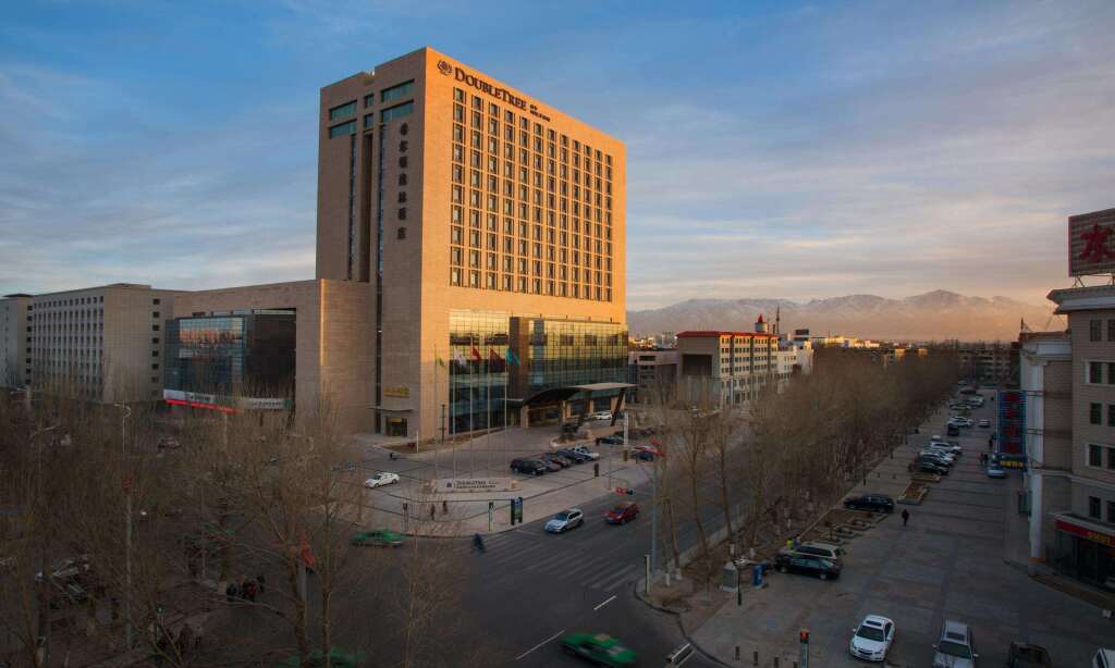 DoubleTree by Hilton Hotel Qinghai - Golmud — фото 1