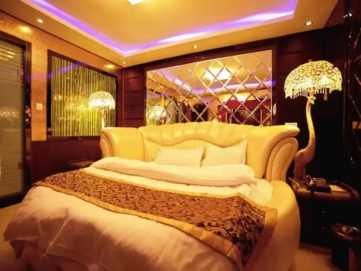 Циндао: Qingdao Laiyinbao Business Hotel