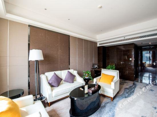 Куньмин: Fontaine Blanche Hotel